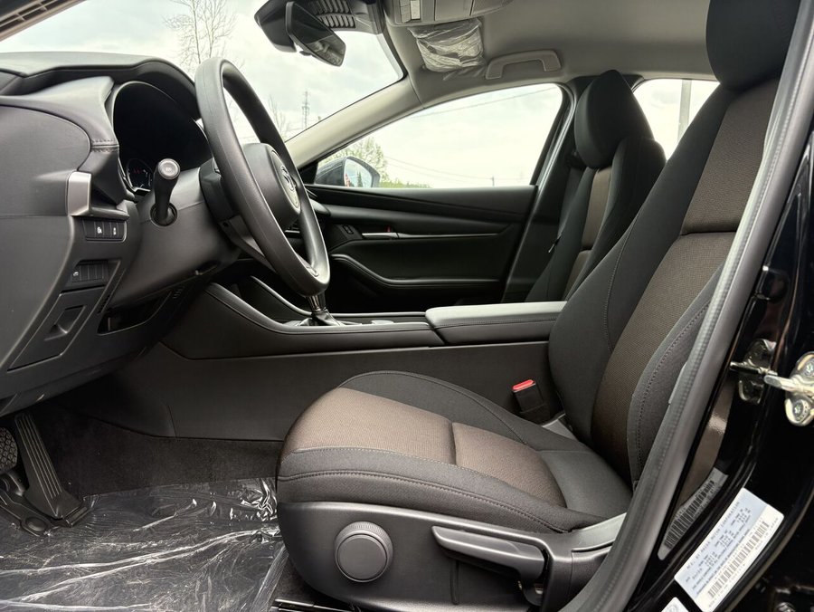 2026 MAZDA Mazda3 2026 Jet Black Mica