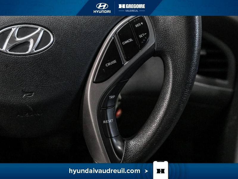 2013 Hyundai Elantra Black Laval - photo #21