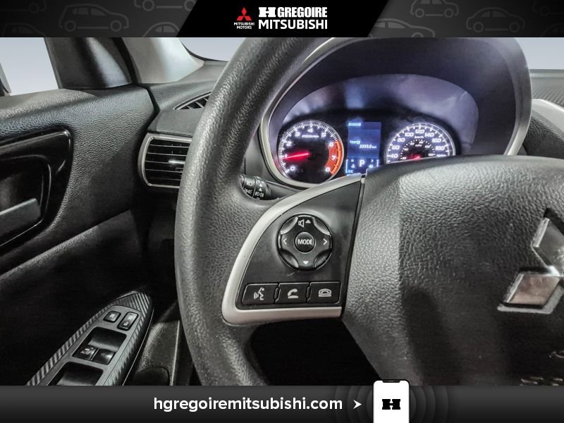 2019 Mitsubishi Eclipse Cross Blue Laval - photo #19