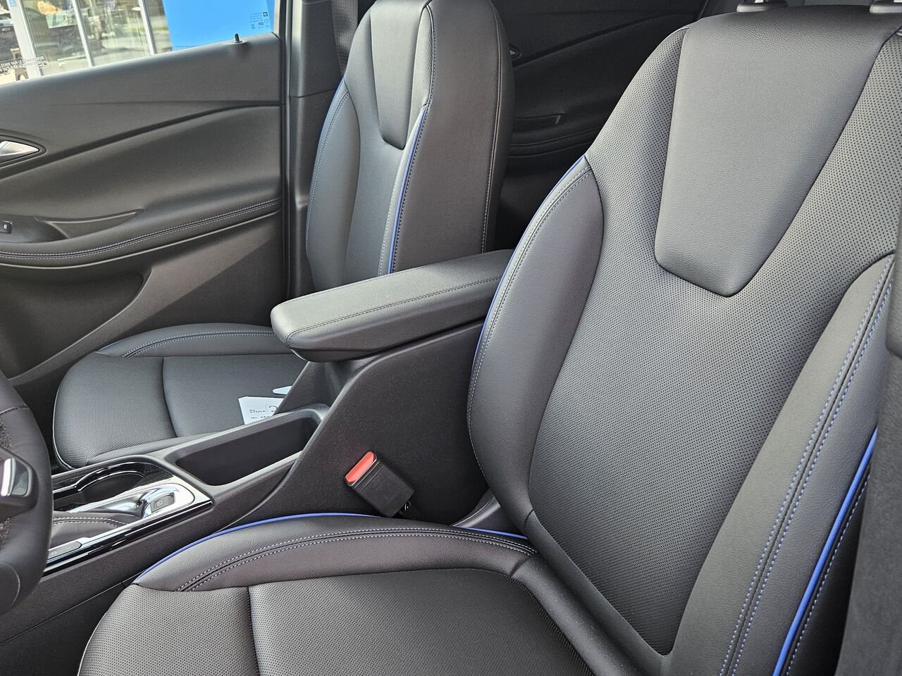 2026 Buick Encore GX Tourisme sport 4 portes TI MOONSTONE GREY METALLIC Thetford Mines - photo #13