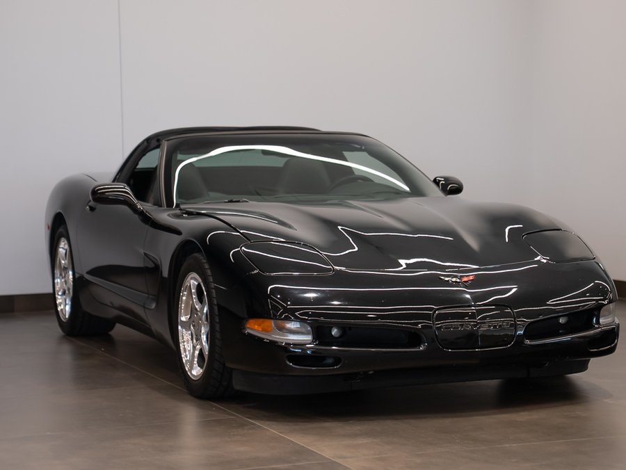 2002 Chevrolet Corvette 2002 Black
