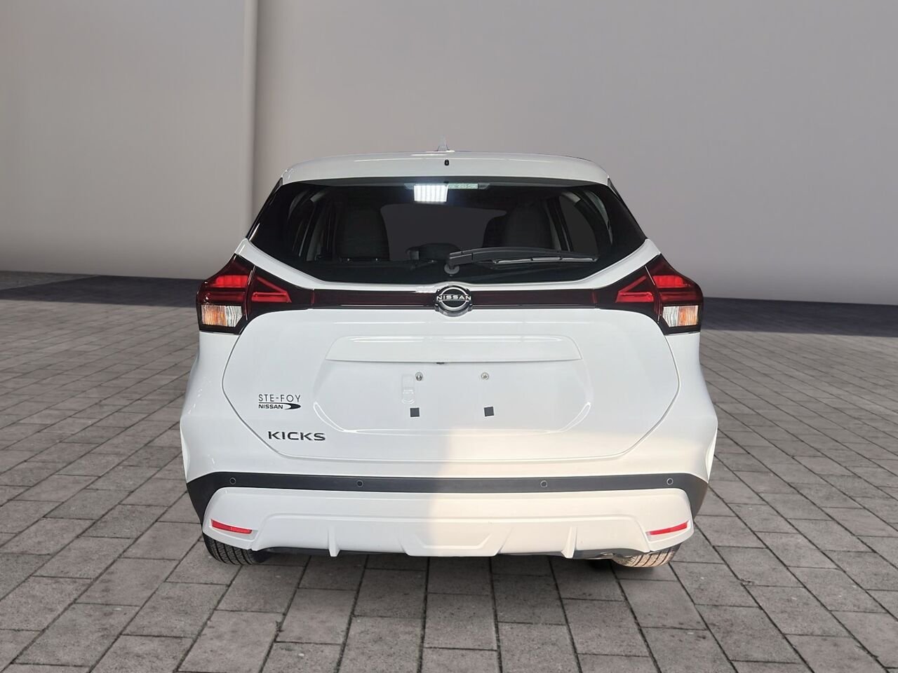 Nissan Kicks S TA 2024 Blanc Québec - photo #2