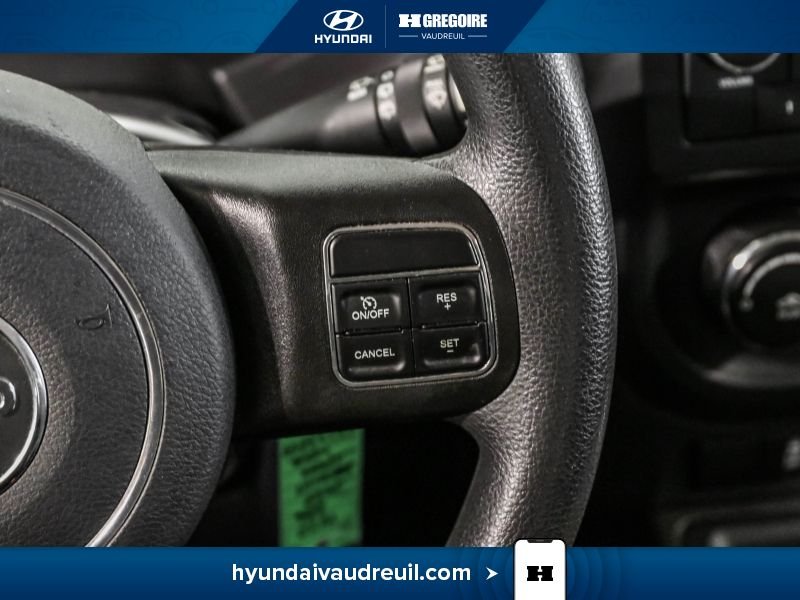 2016 Jeep Patriot Black Laval - photo #20