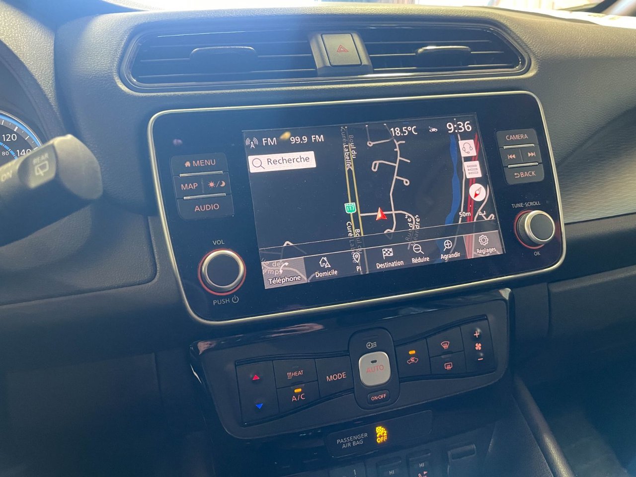 2023 Nissan LEAF SV *NAV* SIÈGES CHAUFF REG ADAPT CARPLAY ALERTES Black Saint-Jérôme - photo #2