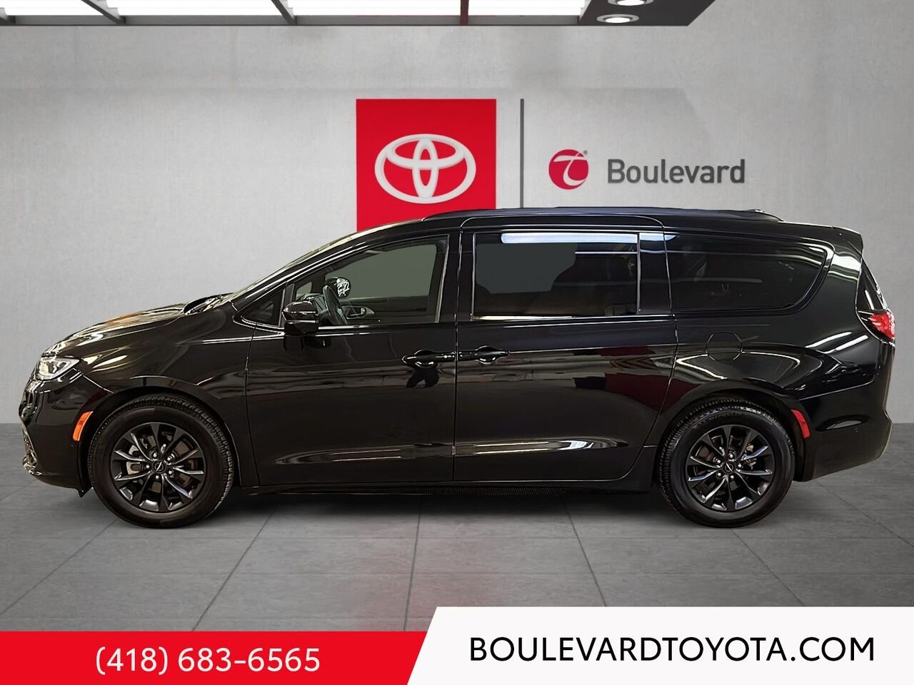 2022 Chrysler Pacifica 100232A-096 | TOURING Black Québec - photo #5