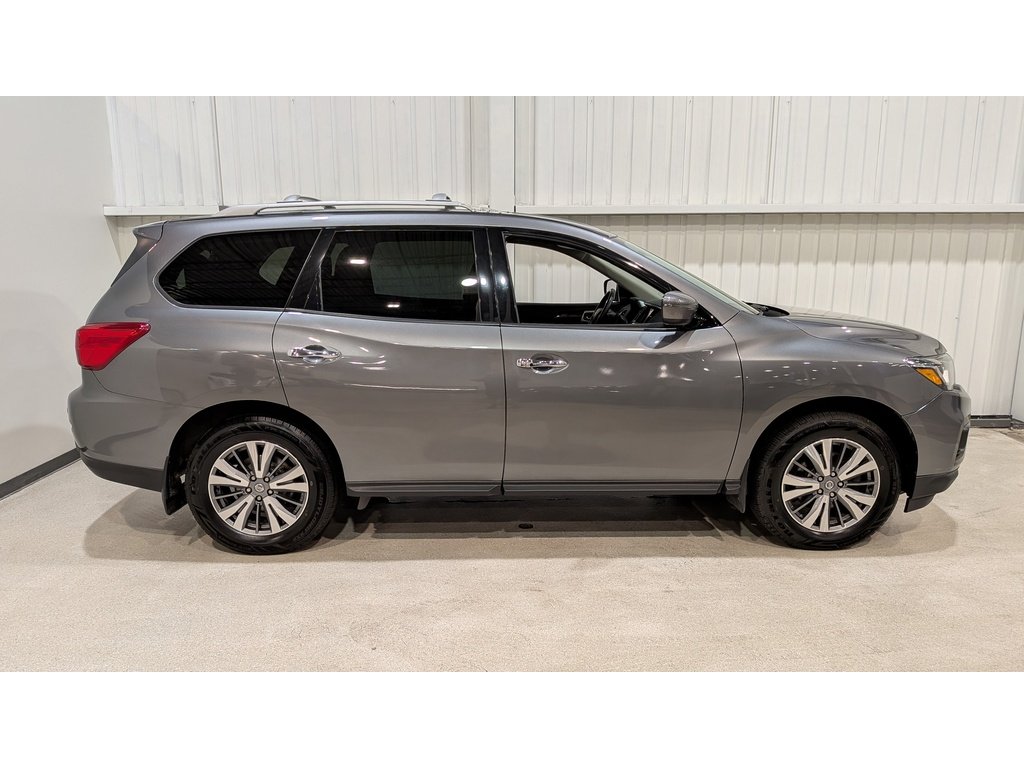 Nissan Pathfinder 4x4 SV Tech 2020 Gris Val-David - photo #7
