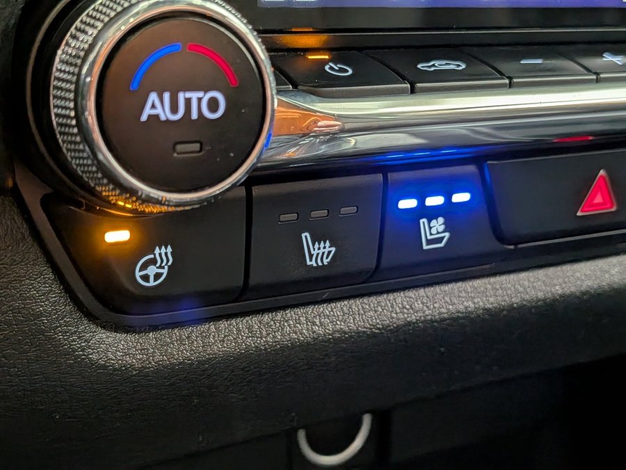 2024 Mazda CX-50 Red