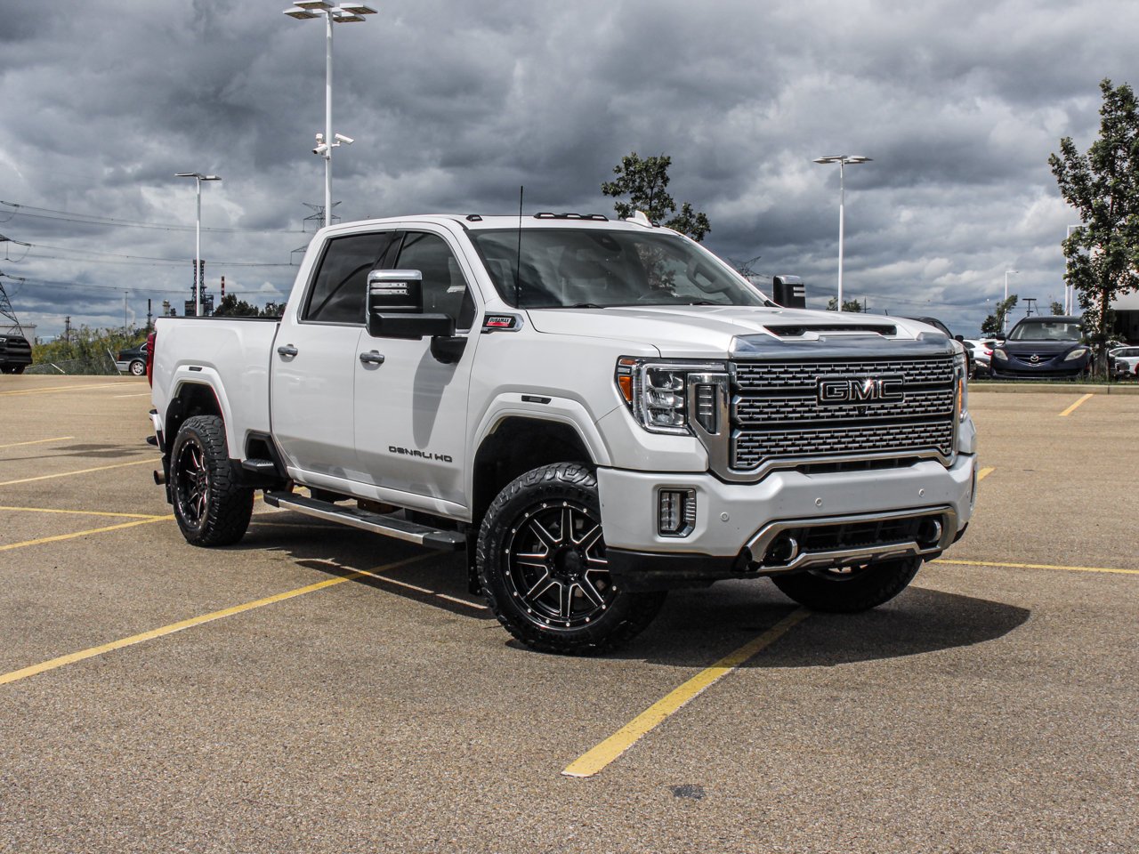 2023 GMC Sierra 2500HD 4WD Crew Cab 159 Denali White Sherwood Park - photo #1