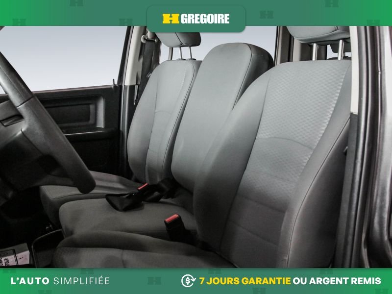 Ram 1500 820283 | ST 4WD AUTO A/C MAGS CAM RECUL BLUETOOTH 2019 Gris Laval - photo #18
