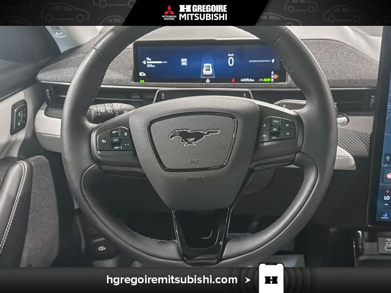 2025 Ford Mustang Mach-E White Blainville - photo #17