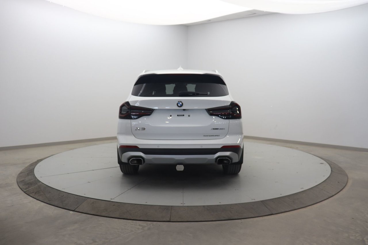BMW X3 NIV 5UX53DP09N9J29477 2022 Blanc brillant givré Chicoutimi - photo #4