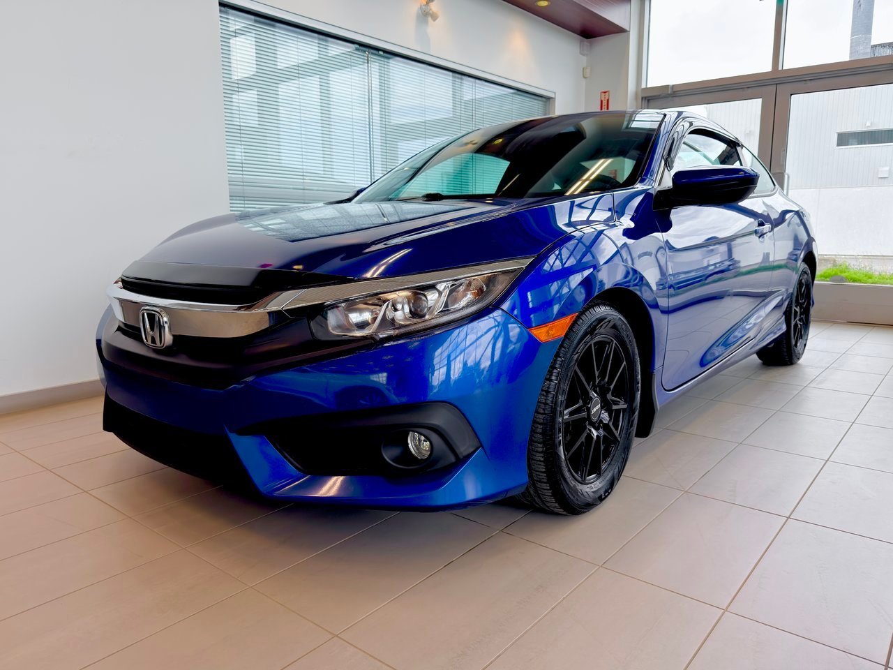 2018 Honda Civic Coupe Blue Notre-Dame-des-Prairies - photo #3