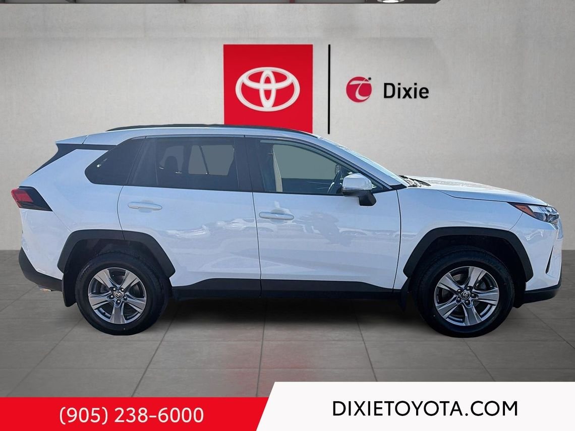 2024 Toyota RAV4 Power Sunroof, Heated Seats, Alloy Wheels, Heated Steering Wheel, Bluetooth White Mississauga - photo #2
