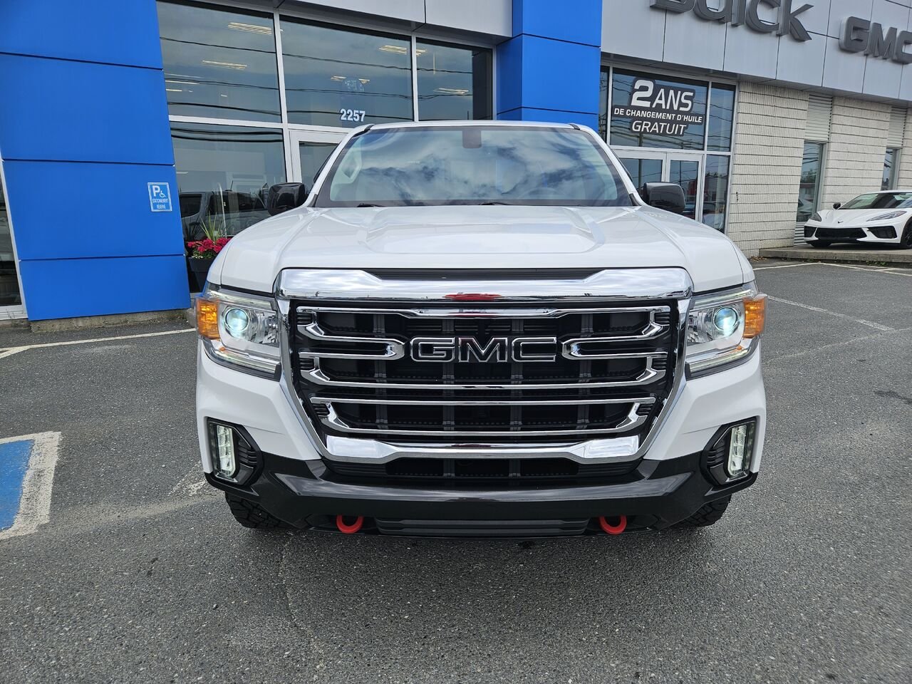 GMC Canyon AT4 cabine multiplace 4RM 141 po avec tissu 2022 Blanc Thetford Mines - photo #5