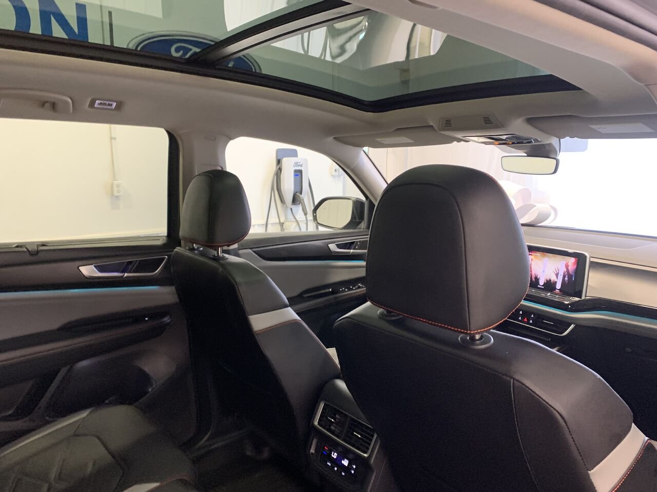 Volkswagen Atlas PEAK EDITION REMORQUAGE 5000LBS+CUIR+TOIT PANO 2025 Gris Châteauguay - photo #13