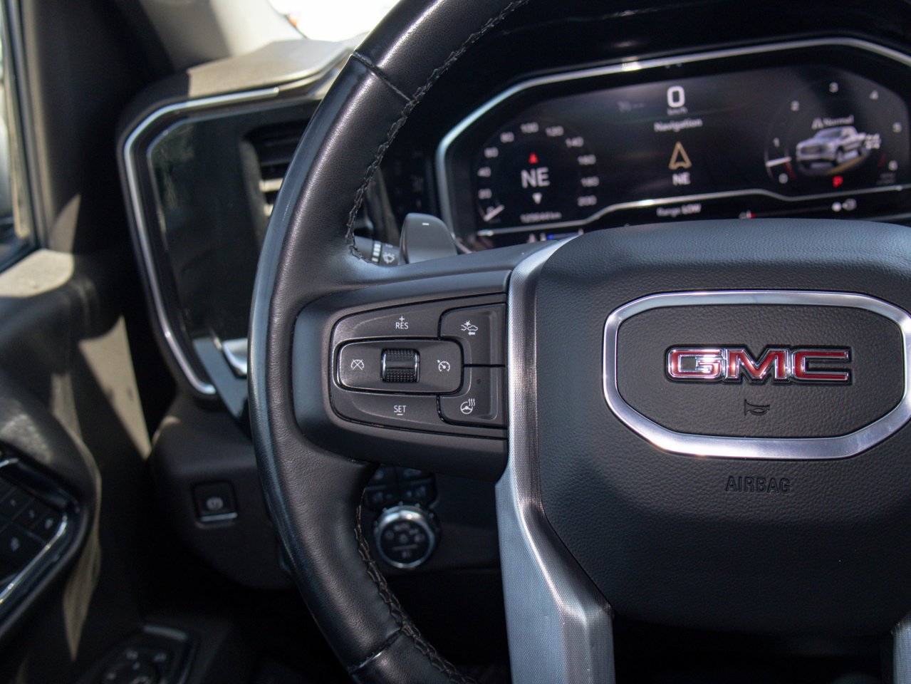 2024 GMC Sierra 1500 4WD Crew Cab 147 SLT Grey Sherwood Park - photo #23