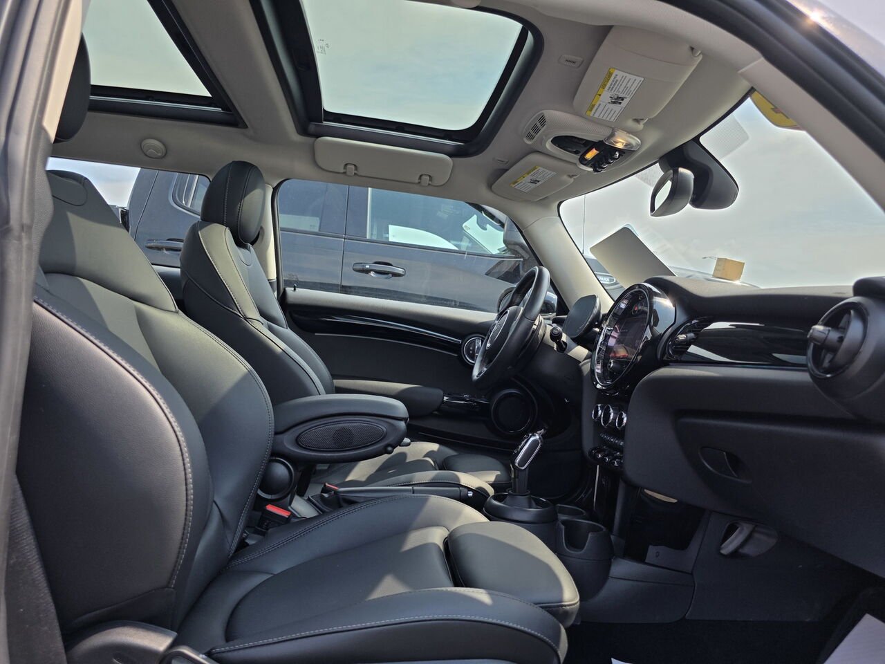2024 MINI 3 Door Cooper S Rouyn-Noranda - photo #42