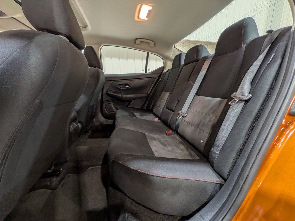 Nissan Sentra SR Manual 2024 Orange Val-David - photo #10