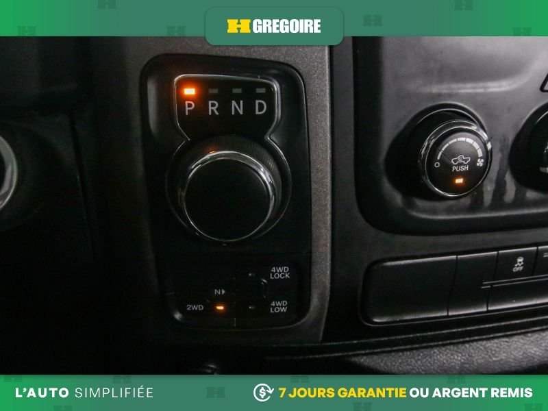 Ram 1500 729088 | ST AWD AUTO A/C GR ELECT MAGS CAM RECUL BLUETOOTH 2019 Noir Laval - photo #16