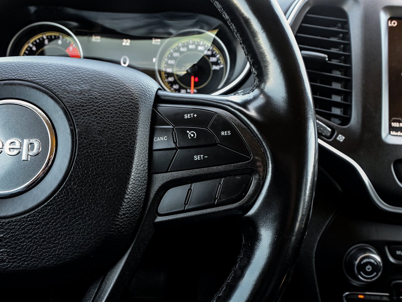 2020 Jeep Cherokee Trailhawk 4x4 Grey Sherwood Park - photo #23