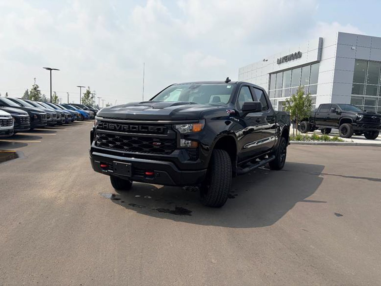 2024 Chevrolet Silverado 1500 4WD Crew Cab 147 Custom Trail Boss Black Sherwood Park - photo #2