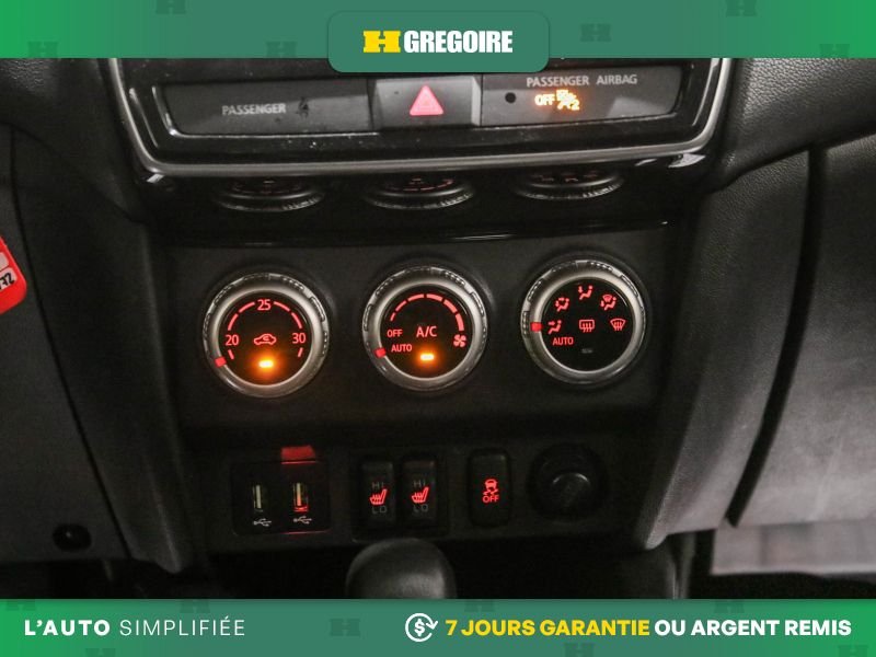 2021 Mitsubishi RVR Grey Laval - photo #22