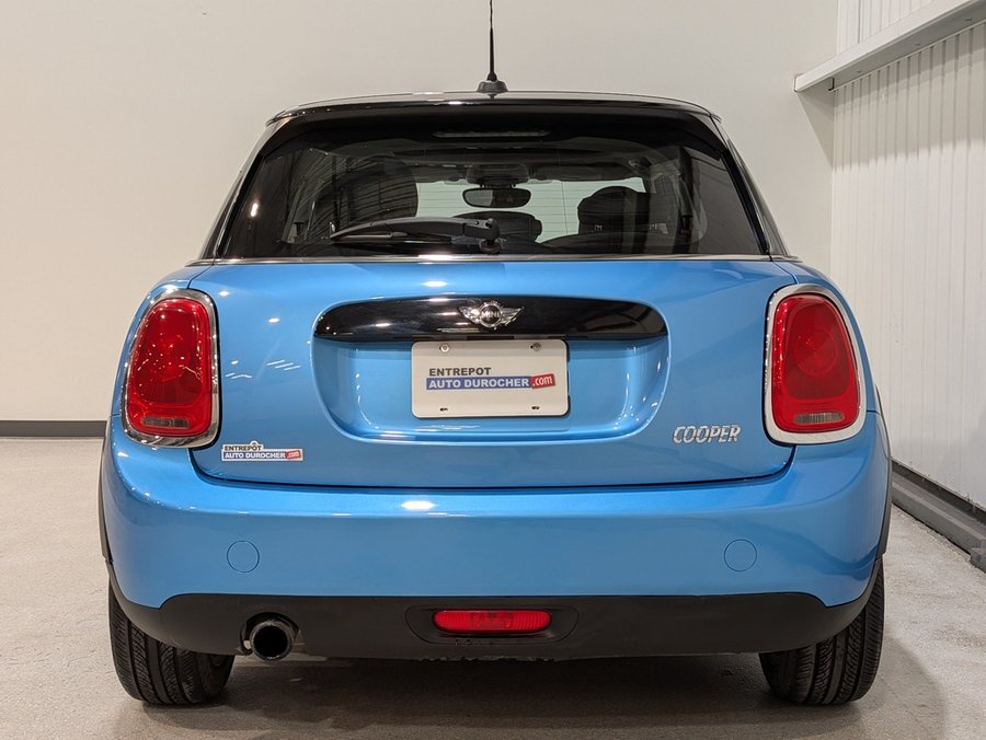 2016 MINI Cooper Hardtop 5 Door Blue