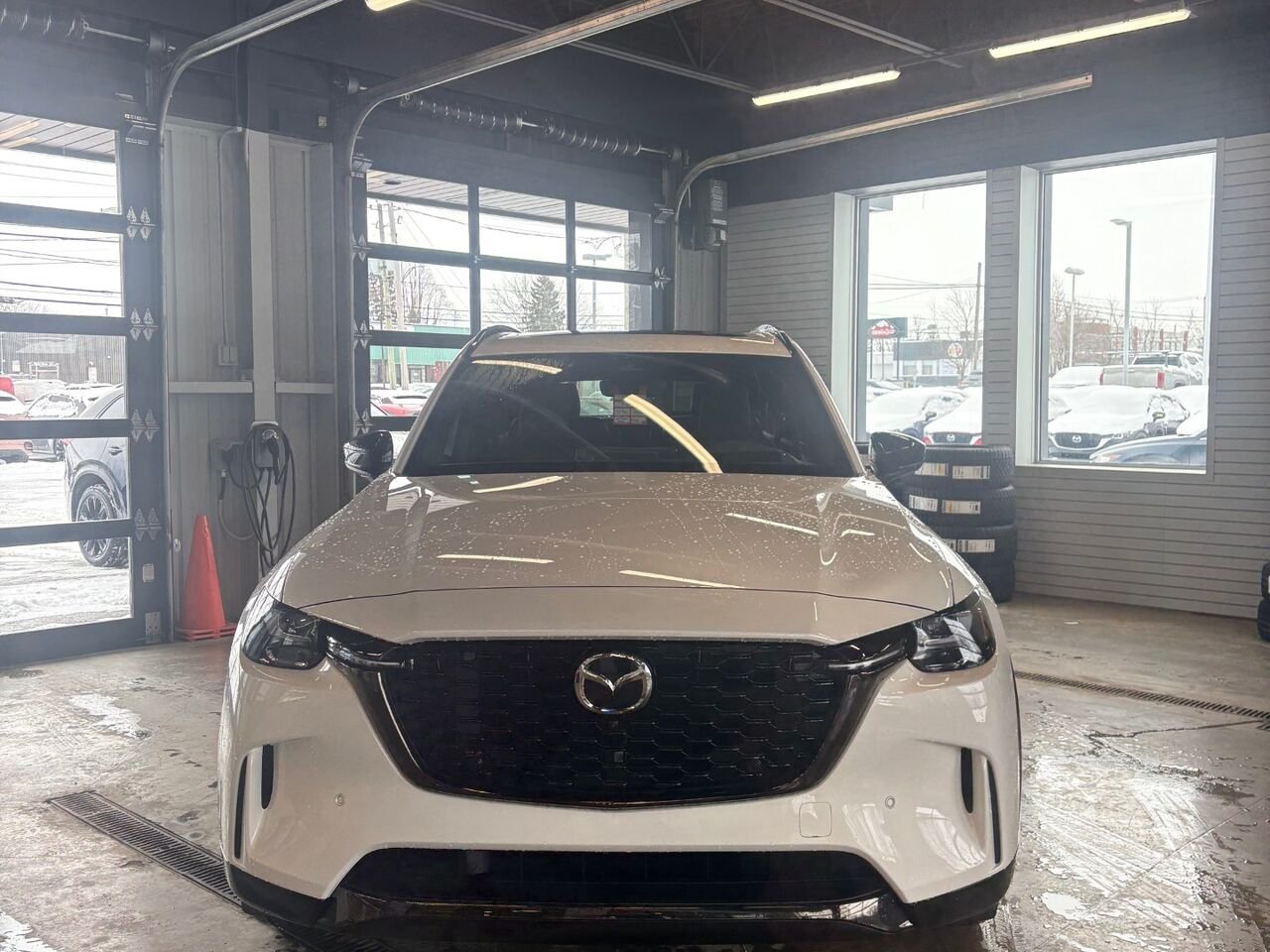 MAZDA CX-90 hybride léger GT-P TI 2026 Blanc rhodium métallisé Châteauguay - photo #5
