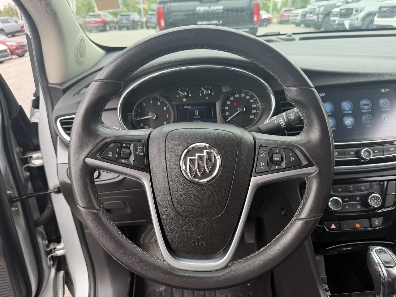 BUICK ENCORE PREFERRED Privilégiée 4 portes TA 2021 Blanc Ottawa & Gatineau - photo #5