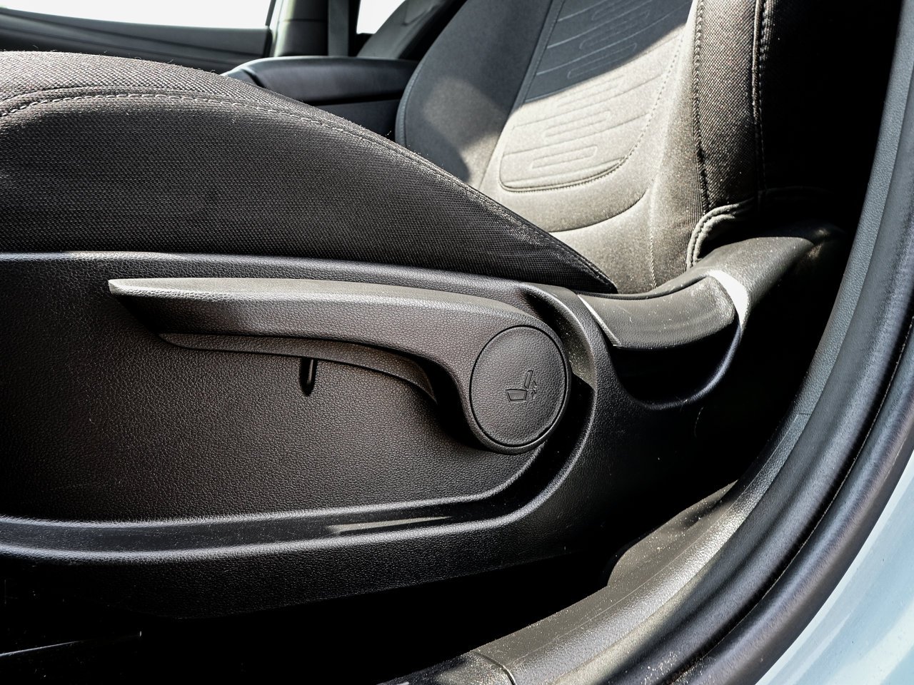 2025 Hyundai Santa Cruz Preferred AWD Blue Sherwood Park - photo #16