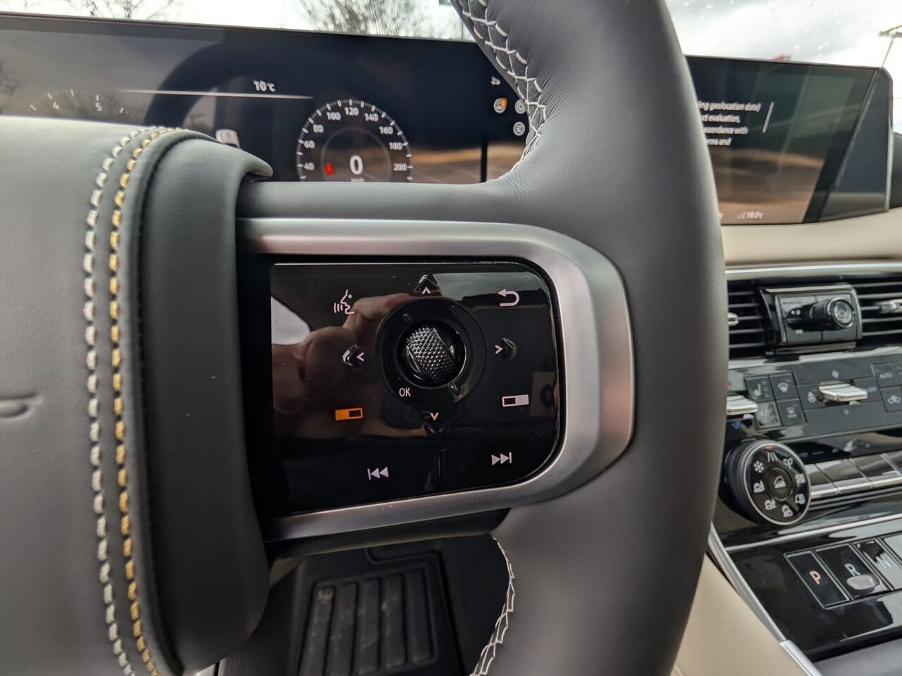 NISSAN Armada ARMADA PLATINE R SERVE SI GES CAPITAINE 2026 Blanc Everest nacré triple couche Châteauguay - photo #25