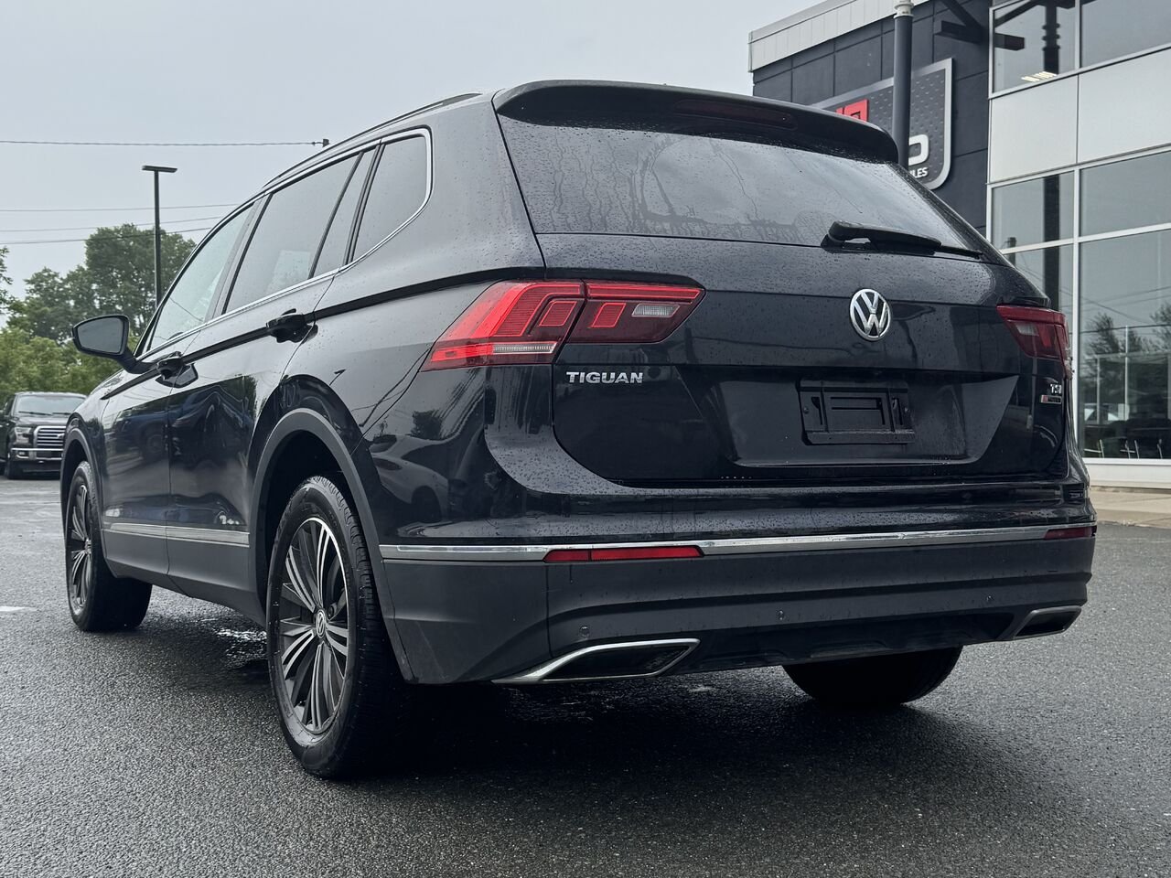 2018 Volkswagen Tiguan Highline Black Granby - photo #4