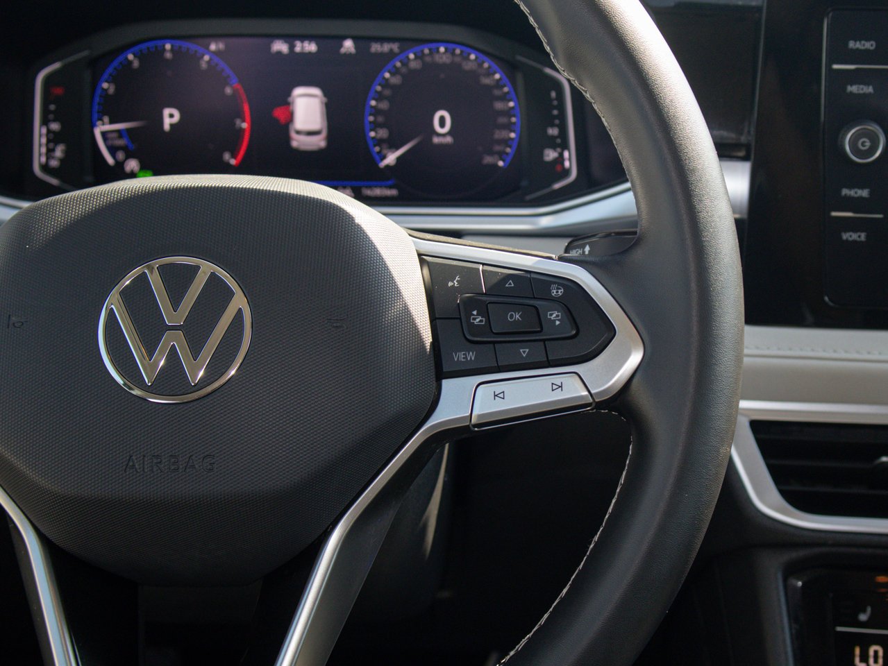 2026 Volkswagen Taos Comfortline 4MOTION Blue Sherwood Park - photo #22