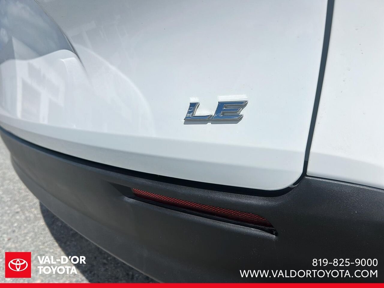 Toyota Sienna LE TA 8 places 2025 Blanc Val-d'Or - photo #6