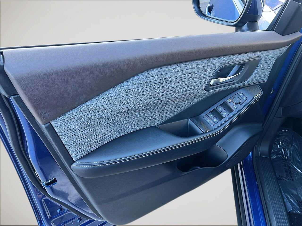 2023 Nissan Rogue SV TI Blue Québec - photo #10