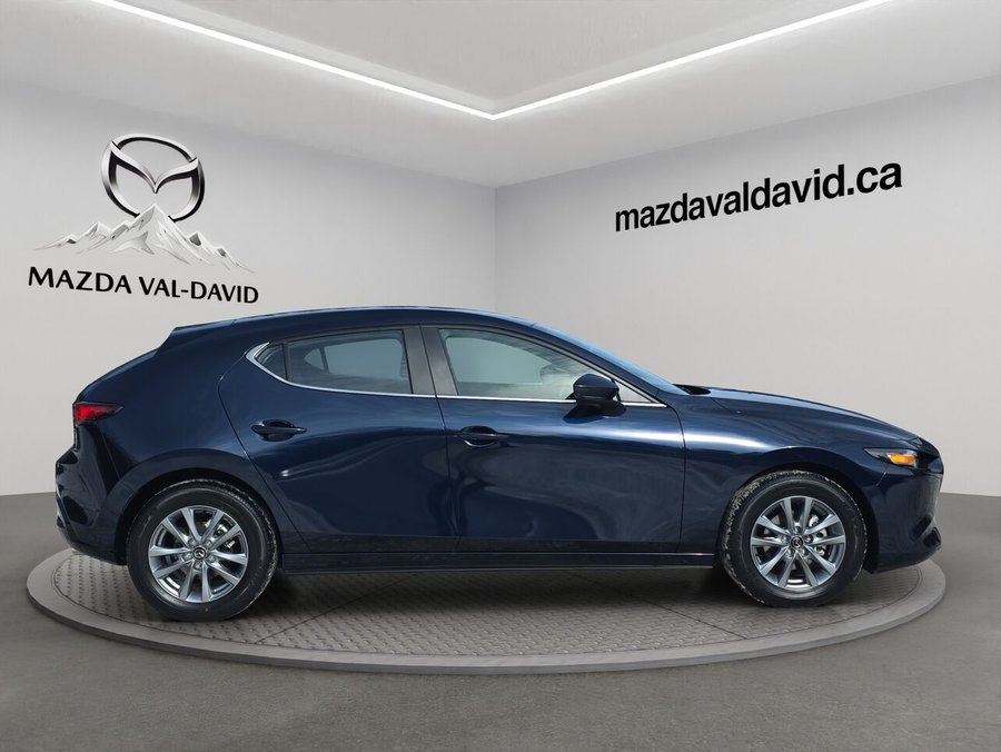 2025 Mazda Mazda3 Sport Automatique, tout équipé, sièges chauffants, caméra de recul fwd Deep Crystal Blue Mica