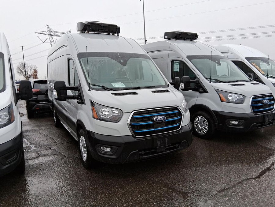 Ford E-Transit Toit surélevé 2022 2022 Blanc