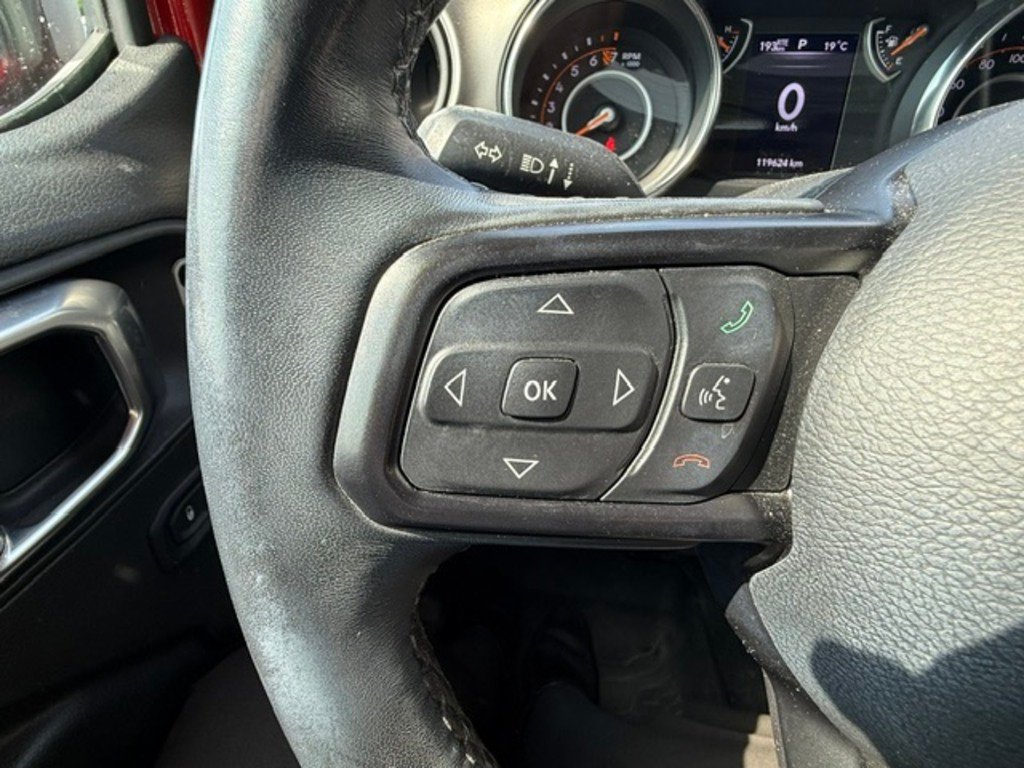 2019 Jeep Wrangler Red Saint-Basile-le-Grand - photo #10