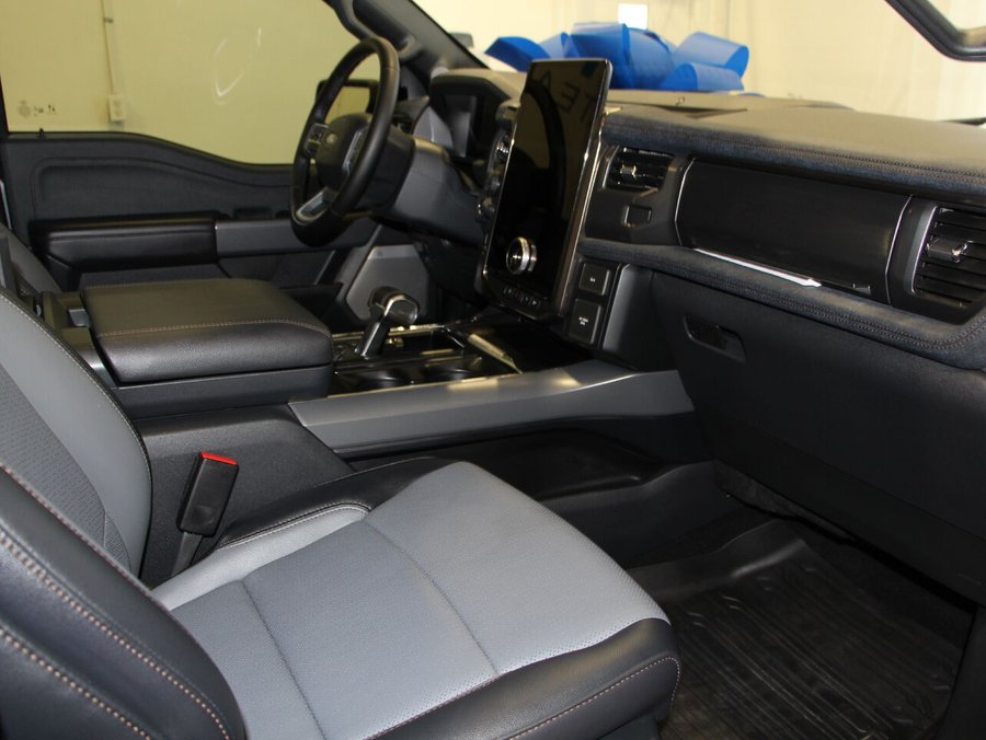 Ford F-150 Lightning LARIAT 2025 2025 Gris