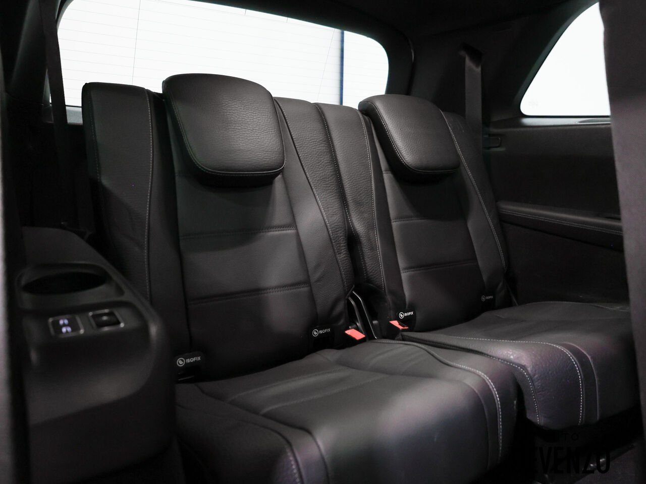 2026 Mercedes-Benz GLS White Saint-Eustache - photo #9