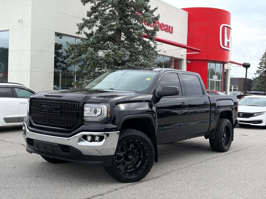 GMC Sierra 1500 Cabine multiplace 4RM 143,5 po 2017 Noir Gatineau - photo #0