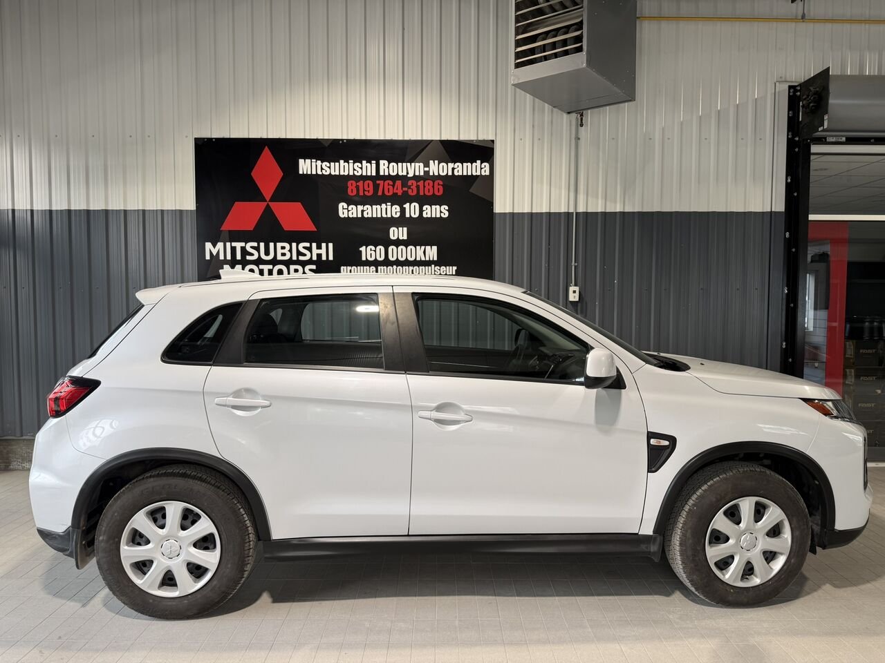 Mitsubishi RVR ES AWC 2023 Blanc Rouyn-Noranda - photo #3