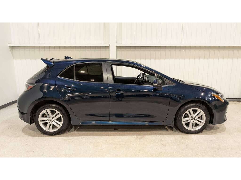 Toyota Corolla à hayon Manual 2021 Bleu Val-David - photo #7