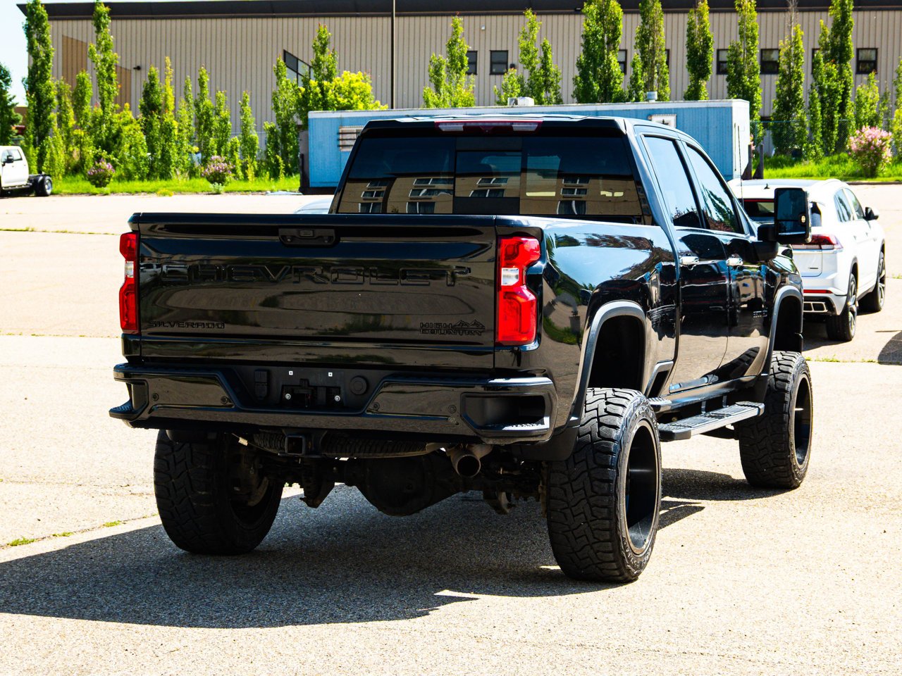 2023 Chevrolet Silverado 3500HD 4WD Crew Cab 159 High Country Black Sherwood Park - photo #12