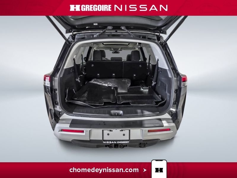 2022 Nissan Pathfinder Black Laval - photo #30