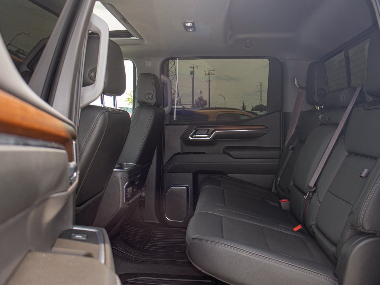 2024 GMC Sierra 1500 4WD Crew Cab 147 Denali White Sherwood Park - photo #33