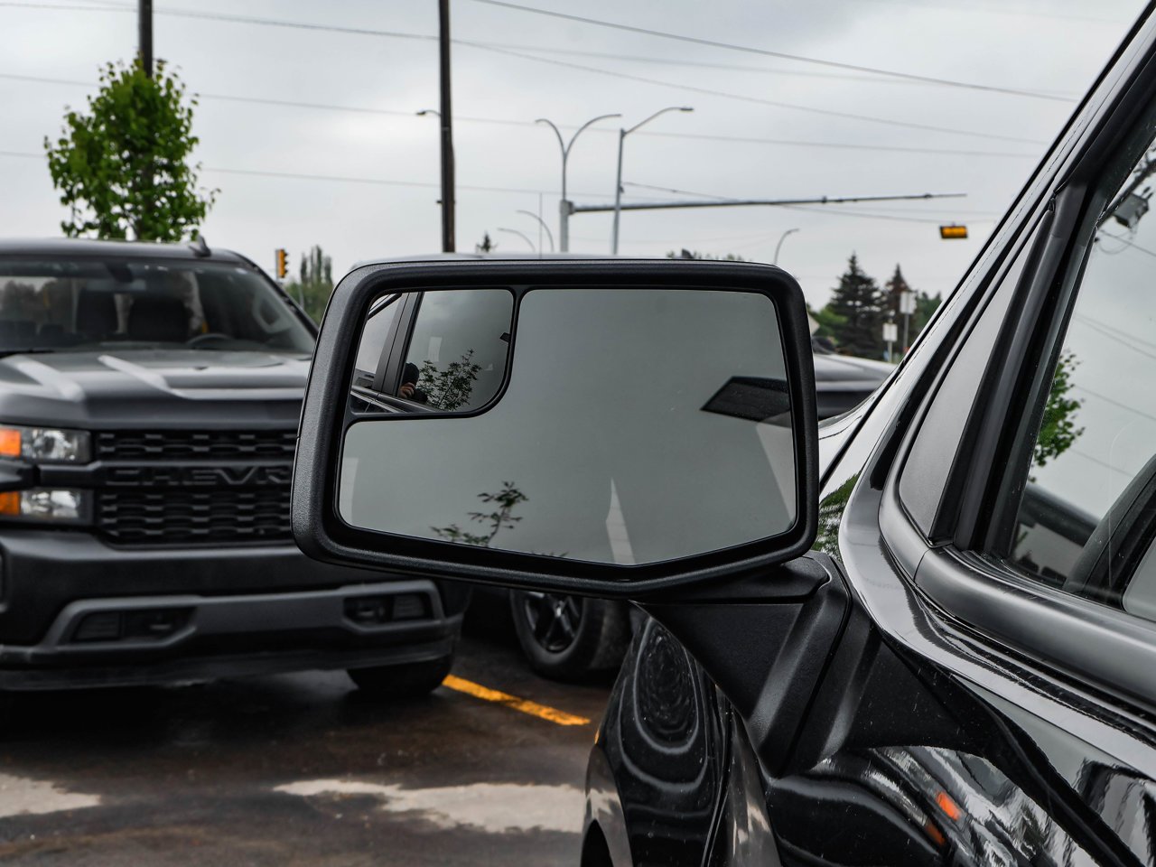 2024 Chevrolet Silverado 1500 4WD Crew Cab 147 RST Black Sherwood Park - photo #12