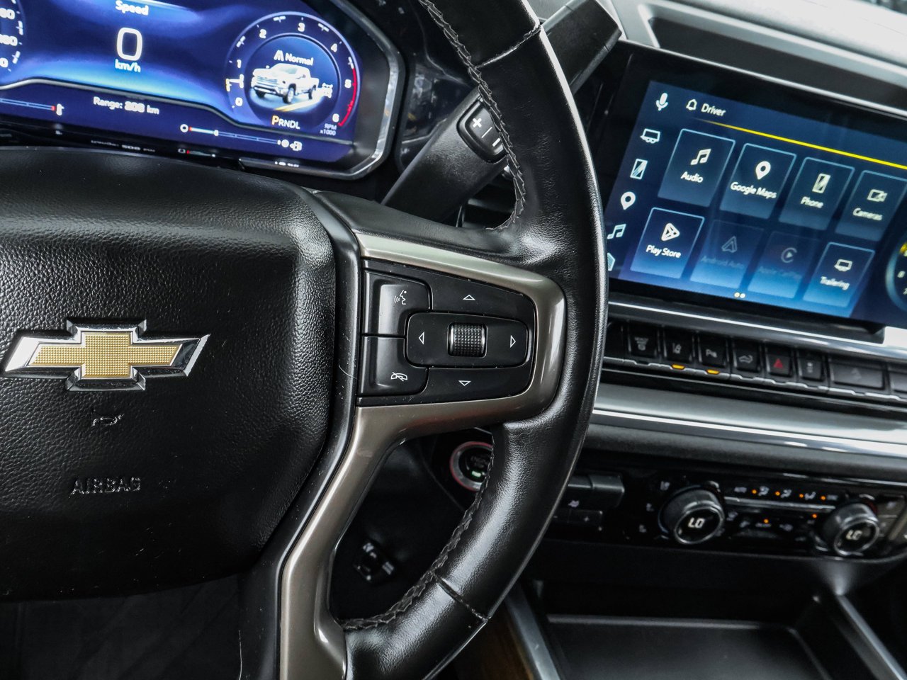 2024 Chevrolet Silverado 3500HD 4WD Crew Cab 159 High Country White Sherwood Park - photo #24