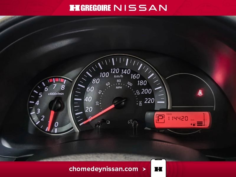 2016 Nissan MICRA Blue Blainville - photo #16