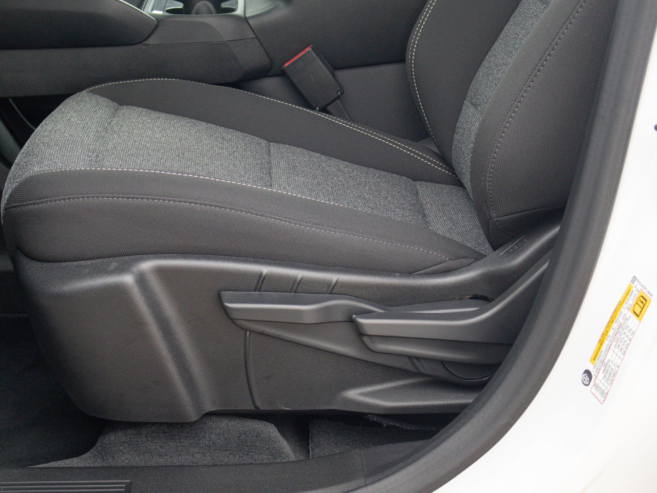 2026 GMC Terrain AWD 4dr Elevation White Sherwood Park - photo #17